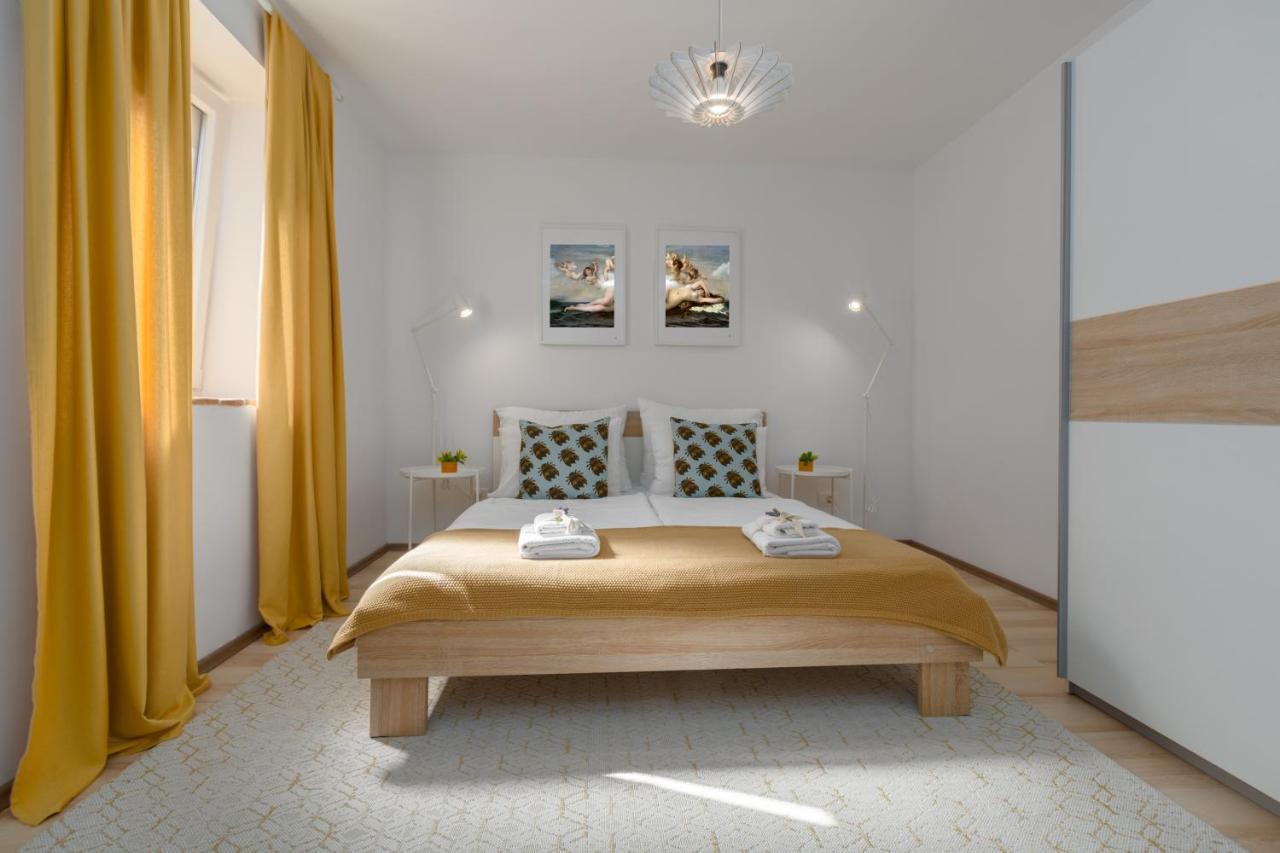 Novigrad Istria Apartments Agata מראה חיצוני תמונה