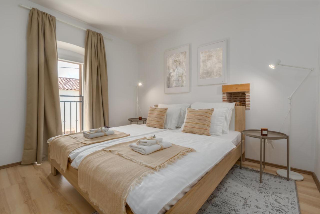 Novigrad Istria Apartments Agata מראה חיצוני תמונה