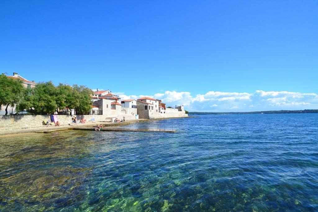 Novigrad Istria Apartments Agata מראה חיצוני תמונה