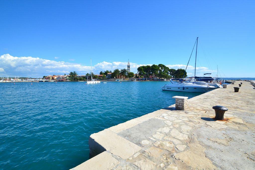 Novigrad Istria Apartments Agata מראה חיצוני תמונה
