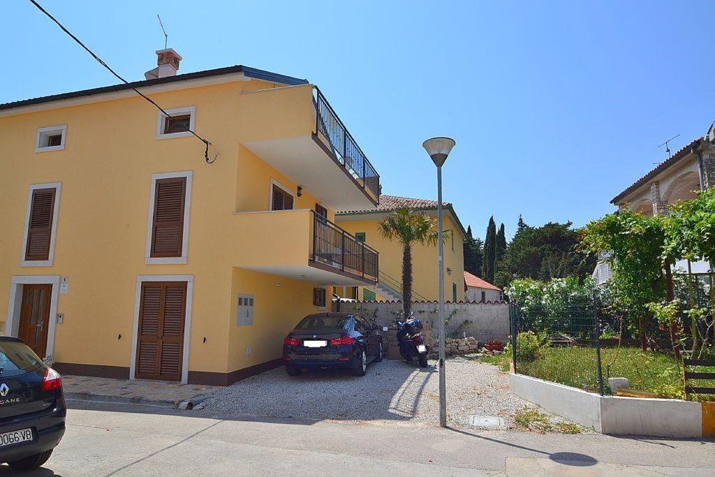 Novigrad Istria Apartments Agata מראה חיצוני תמונה